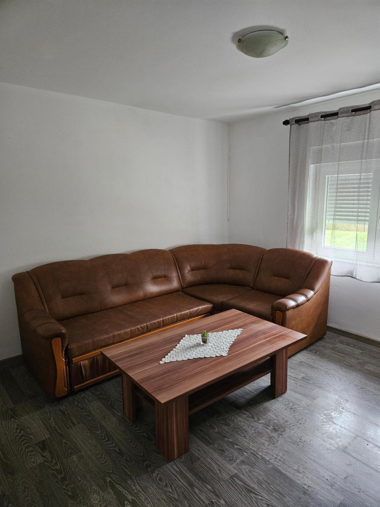 Apartman Mile - Holiday House Smoljanac Exteriér fotografie