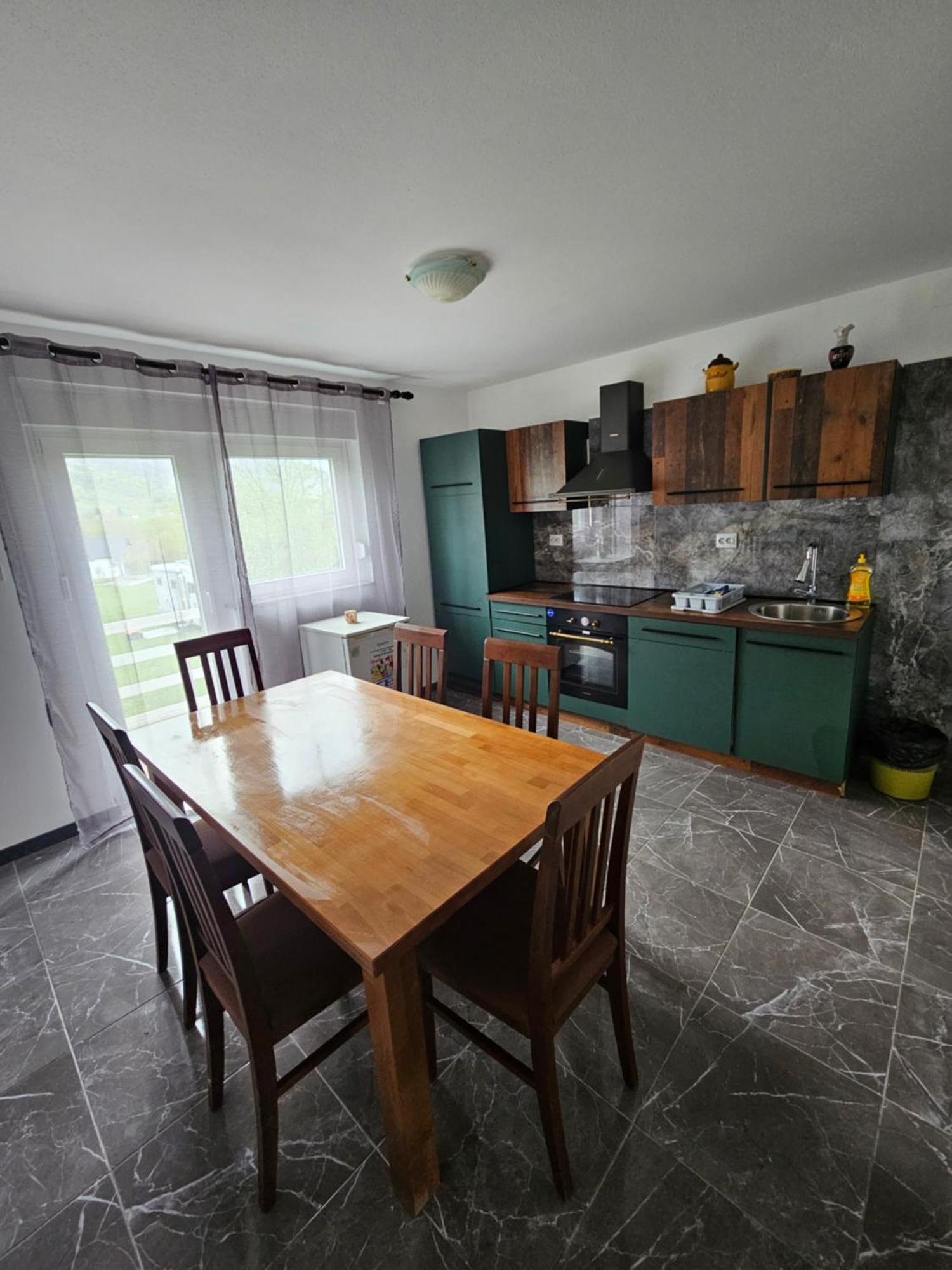 Apartman Mile - Holiday House Smoljanac Exteriér fotografie