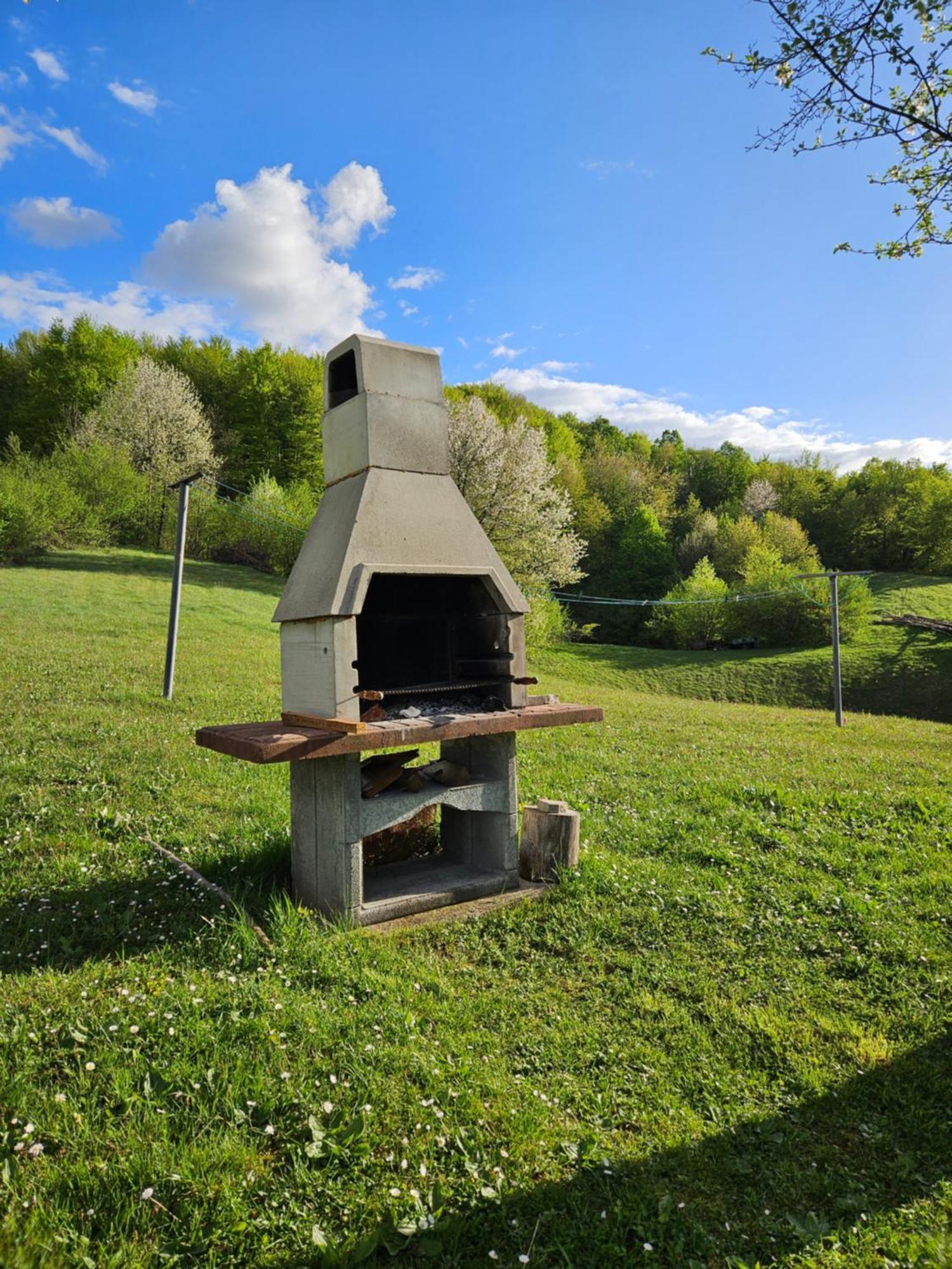Apartman Mile - Holiday House Smoljanac Exteriér fotografie